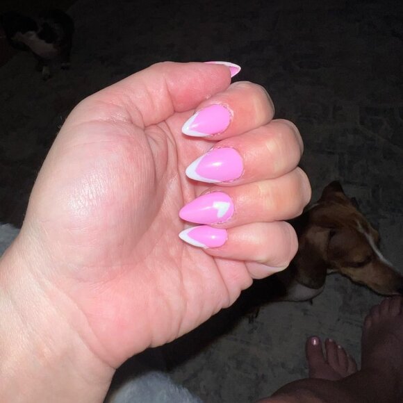 Manicure Kit - Picture 2 of 8